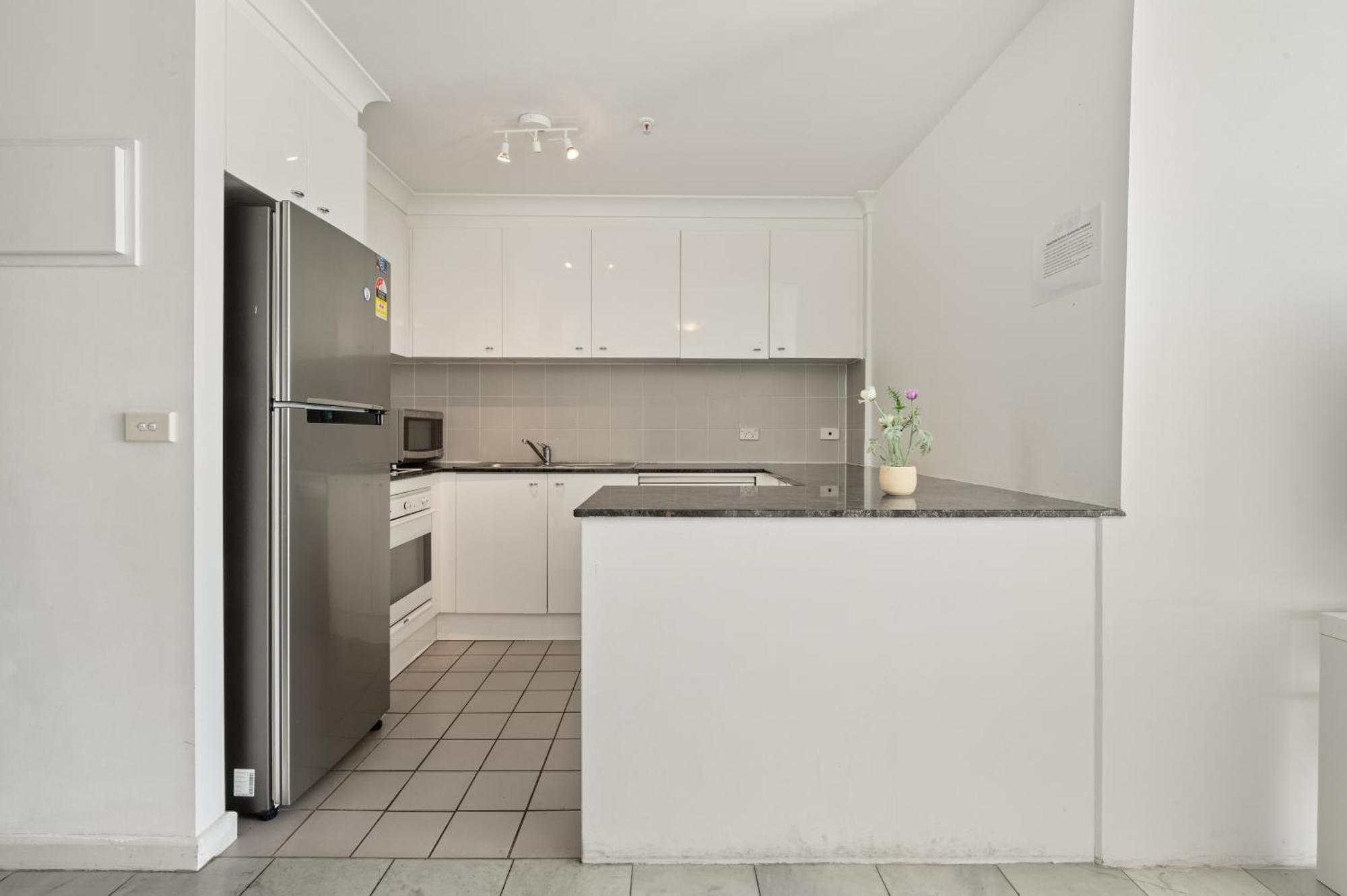Dana-Private Room In A Shared Duplex Apartment -1 堪培拉 外观 照片